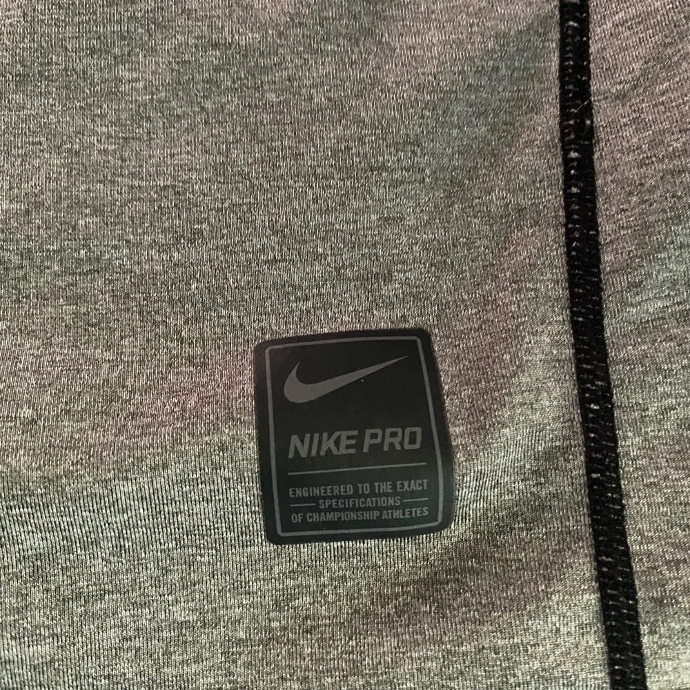 men’s nike shirt - Picture 3 of 4